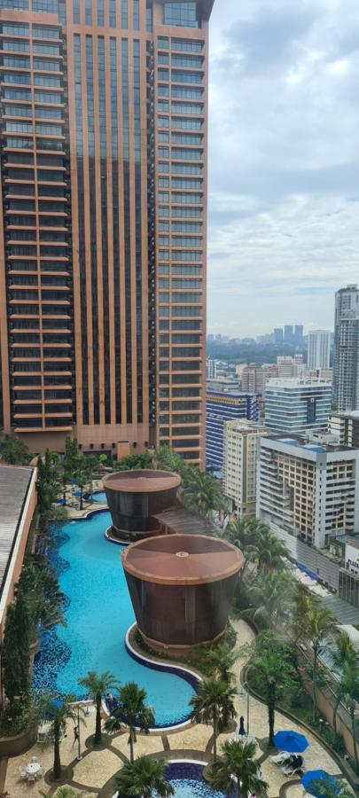 Raymond Suites At Berjaya Times Square 쿠알라룸푸르 외부 사진