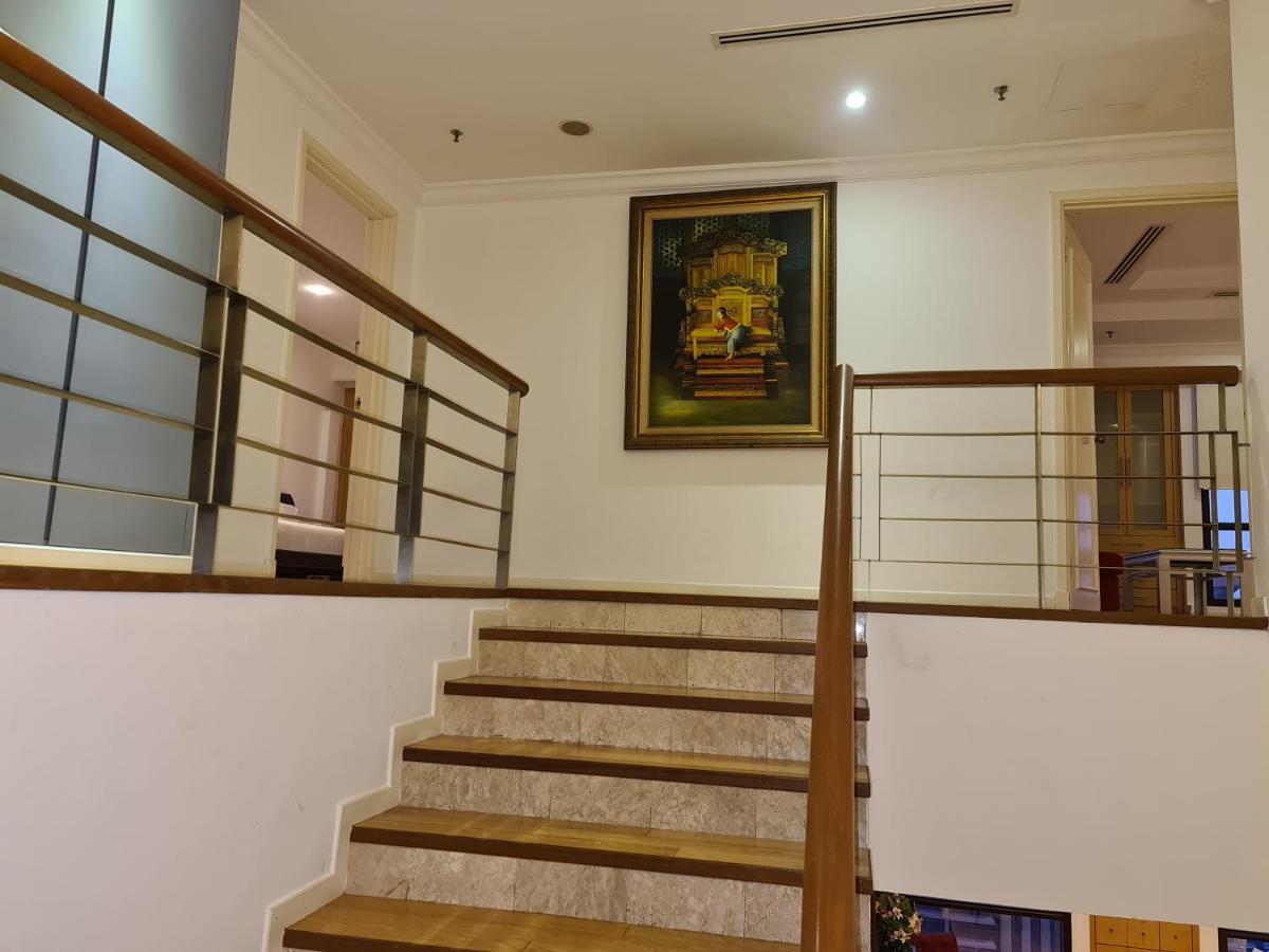 Raymond Suites At Berjaya Times Square 쿠알라룸푸르 외부 사진