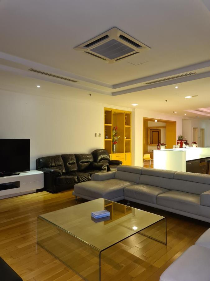 Raymond Suites At Berjaya Times Square 쿠알라룸푸르 외부 사진