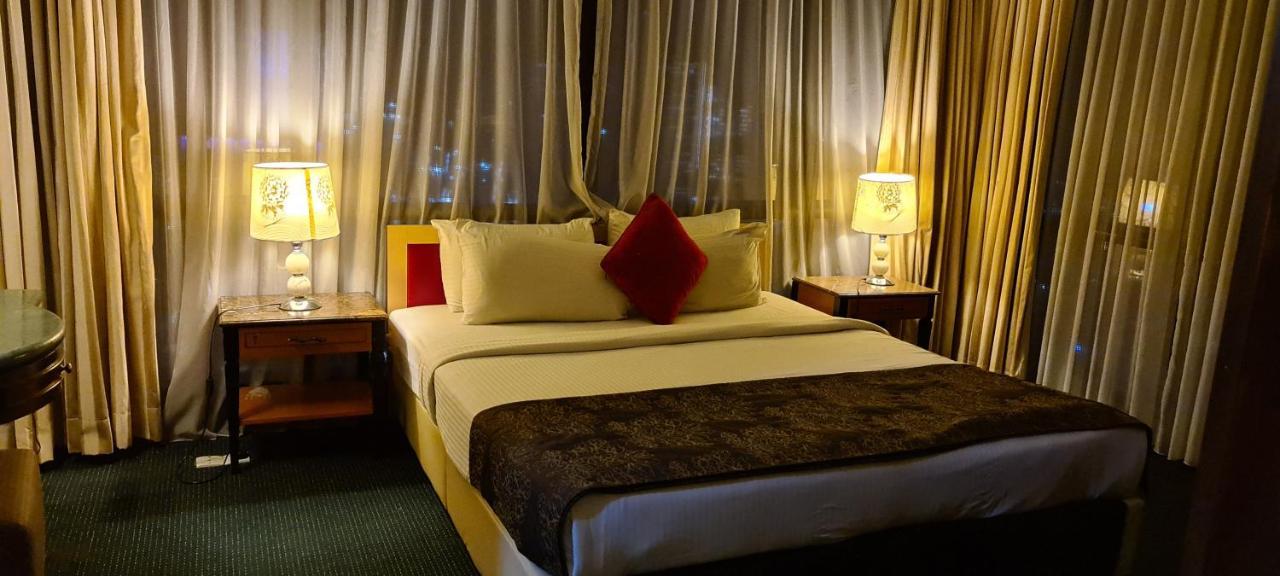 Raymond Suites At Berjaya Times Square 쿠알라룸푸르 외부 사진