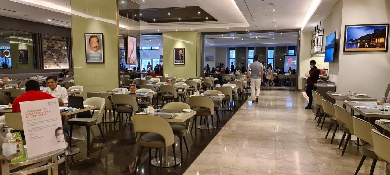 Raymond Suites At Berjaya Times Square 쿠알라룸푸르 외부 사진